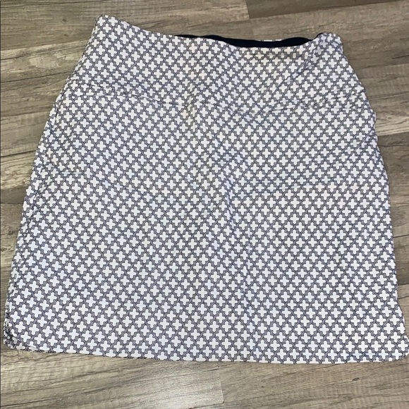 💛 White and Black Mini Pencil Skirt for Casual Wear